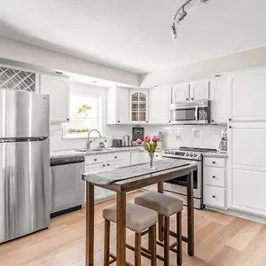  Apartment Spotless 4br Near Clt Uptown, Fast Wi-fi